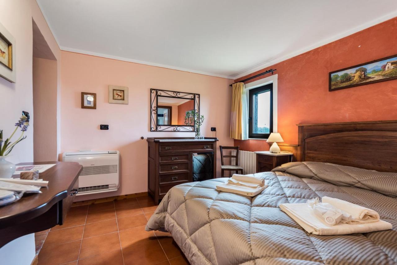 Casale Dei Gelsi Bed & Breakfast Castiglione In Teverina Exterior photo